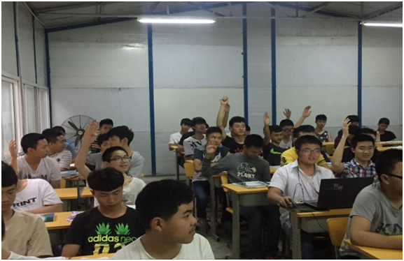 学会感恩，珍爱生命--15电气化班