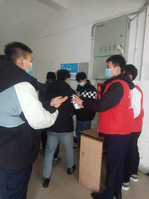 用心抗疫 决胜疫情